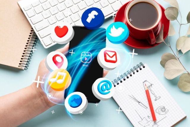 Gaining Customers through Social Media